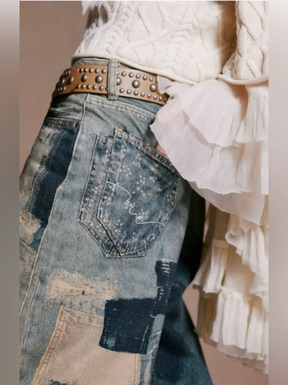NWT FREE PEOPLE WE THE FREE Illusions Relaxed Fit Jeans Indigo Combo Patch‎ 27